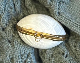 Vintage Mother of Pearl Coin Purse Pill Box | Victorian Revival