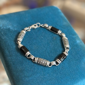 Vintage 925 Sterling Silver Black Onyx and Marcasite Panel Link Bracelet 7.25”