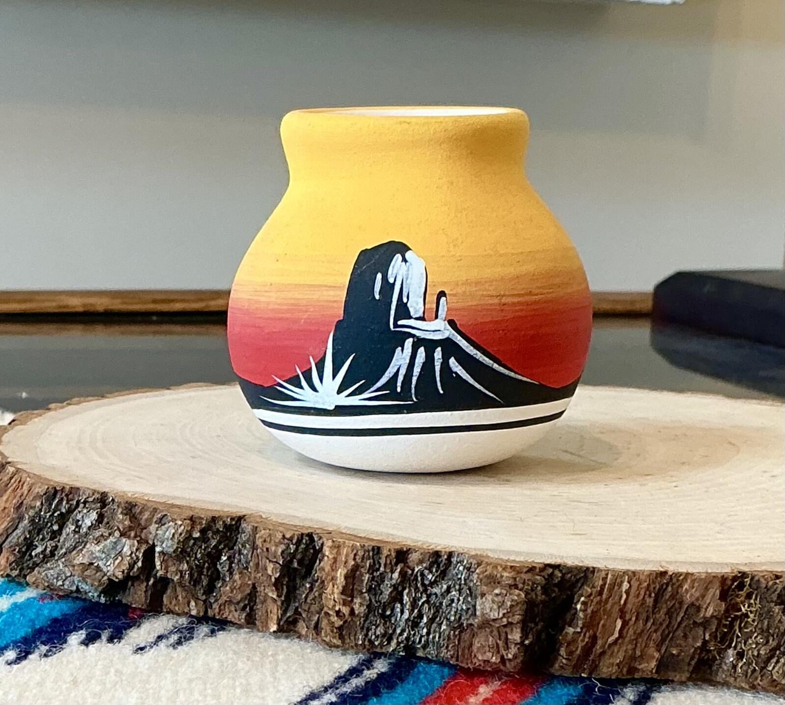 Navajo pottery - Etsy 日本