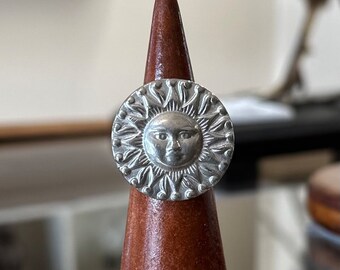 Vintage Signed BEN AMUN by Isaac Manevitz Silver Tone Sun Face Statement Ring US Size 6 1/2