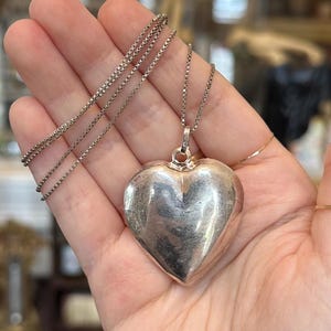 Vintage Italy Sterling Silver Large Slim Puffy Heart Box Chain Pendant Necklace 24.5”