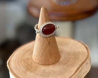 Vintage 1990s Signed JADED Sterling Silver Carnelian Cabochon Swivel Spinner Ring US size 5 1/4