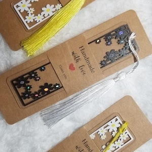 Daisy Bookmark, Daisy