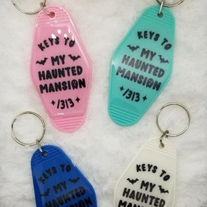 Halloween Vintage Motel keychain, Keys to my Haunted Masion