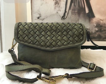 Italian Woven Leather Clutch Bag, Soft Green Leather Crossbody Bag, Green Leather Clutch, Green Leather Wrist Bag, Soft Leather Green Purse