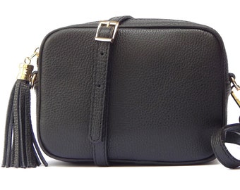 Kameratasche, weiche schwarze italienische Leder Crossbody Bag, kleine Leder Crossbody Kameratasche, Leder Quaste Festival Tasche, kleine Crossbody Geldbörse