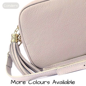 Natürliche Rose Kameratasche, Umhängetasche aus italienischem Leder, Crossbody-Tasche aus Leder, Kleine Quaste Festival Tasche, Box Bag Geldbörse, Disco Tasche