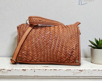 Bolso de mano de cuero tejido, bolso de mano de cuero, bolso bandolera de cuero, bolso de cuero italiano, bolso tote de cuero marrón, bolso de cuero tejido color canela, monedero de cuero