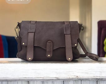 Ciemnobrązowa miękka skórzana torebka, piękna skórzana torba na ramię, włoska skórzana torba z klapką, skórzana torba w stylu vintage, skórzany portfel,