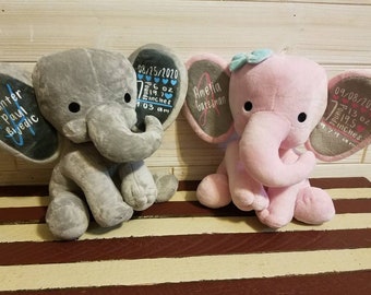 Gepersonaliseerde olifant GRIJS OF ROZE (babystatistieken, ter nagedachtenis, bloemenmeisje, ringdrager, adoptie, leraar, afstuderen, brandweer- en politie-rookie...)