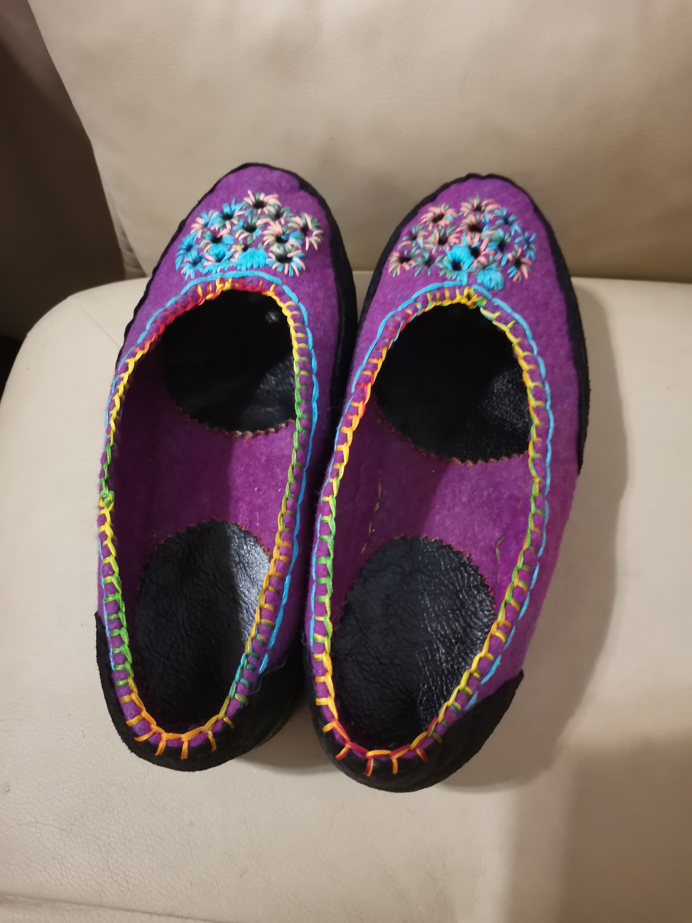 Felted women's shoes with handmade embroidery are very | Etsy