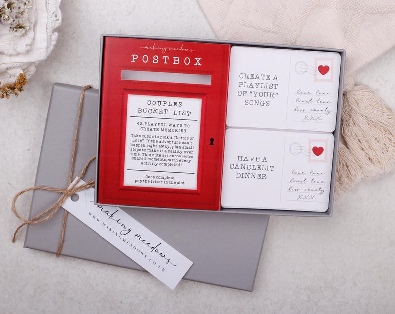 Couples Bucket List Postbox Gift Box Date night ideas