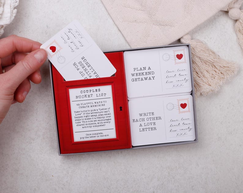 Couples Bucket List Postbox Gift Box Date night ideas