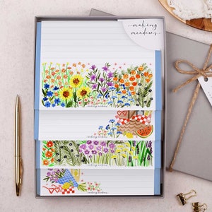 Letter Writing Set with envelopes - Gift Box or Flat Pack options - 32 writing paper sheets & 16 envelopes in a floral garden design