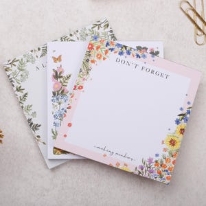 Memo Pad Pack With Floral Design - Stationery Note Block For Telephone Or Office Desk