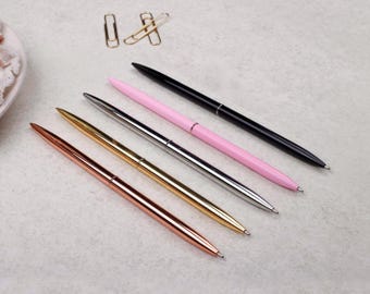 100本 ウェディングメタルゴールドスリムボールペン 1mm ミディアムポイント メタリック格納式ペン ブラックインク ファンシーウェディングペン ブライダルシャ メタリックボールペンの通販