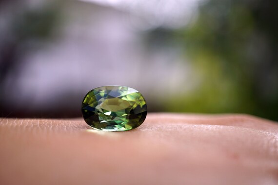 Oval Green Tourmaline, 8.4ct Loose Green Tourmaline,  Brilliant Green Tourmaline