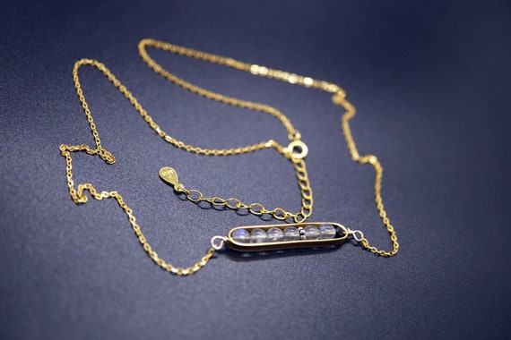 Labradorite in Gold Plate Fram Geometric and Linear Choker Blue Flash Gfit for Her Adjustable-length