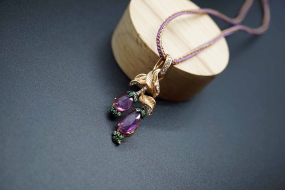 Pink Sapphire Pendant, Sapphire Leaf Charm, 18K Solid Rose Gold Charm, Diamond Sapphir Pendant