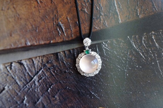 Natural Rose Quartz Pendant, Round Cabochon Rose Quartz Charm, Elegant Rose Quartz Pendant
