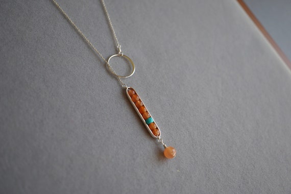 Natural Red Rabbit Hair Quartz Lariat Necklace, Geometric and Linear Y Choker Necklace