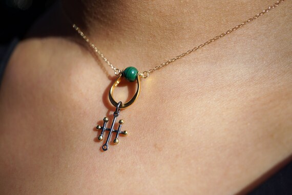 Malachite in Gold Plated Horseshoe and Black Finish Horizontal Bar Charm Necklace Gfit for Her 16.5''