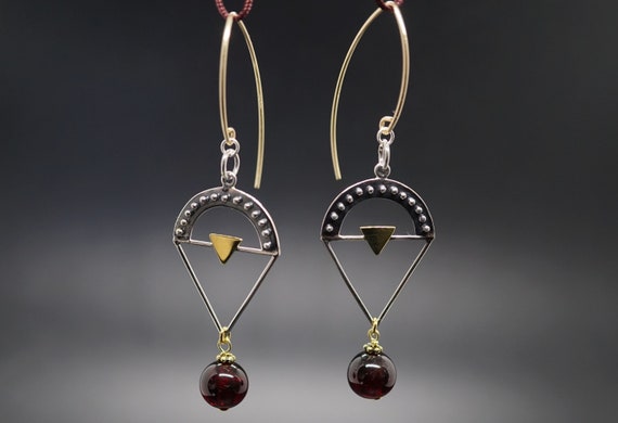 Silver Triangle Charm Earring, Granulation Silver Earring, Garnet Dangle Earring, Multi Color Earrings