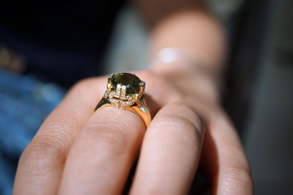 18K Yellow Gold Ring, Brilliant Green Tourmaline Diamond Ring, Cushion Cut, US 6