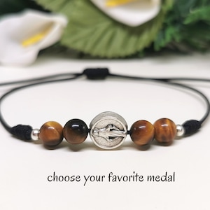 Christliches String Armband mit Muttergottes Medaille, Farbe und Medaillen aach Wahl | AndavyGifts Devotionalien