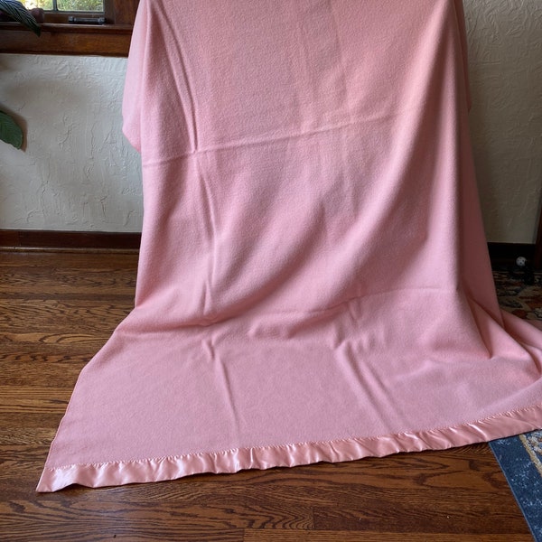 PriceDrop! Mid Century Pink Faribault Wool Blanket, Faribault Blanket, Faribo Wool Blanket, Vintage Pink Blanket, Pink Bedding