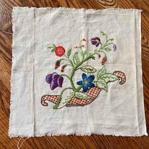 1960/70s Floral Crewel Panel, Vintage Needlepoint, Vintage Crewel, Jacobean Crewel, Crewel Embroidery, Flower Artwork