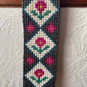 Vintage Scandinavian Pink Flower Wall Tapestry, Scandinavian Folk Art, Norwegian Needlework, Norwegian Bell Pull
