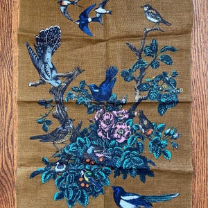 NOS! Vintage Bird Irish Linen Wall Hanging, Linen Wall Hanging, Bird Tea Towel, Swallow Decor, Swallow Bird, Linen Tea Towel