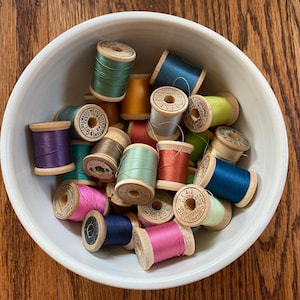 26 Vintage Spools of Thread, Antique Spool, Spool Holder, Spools of Thread, Vintage Thread, Wooden Spools, Vintage Thread Spools,