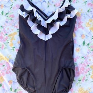 1980/90s One Piece Swimsuit by Petticord, Vintage Swimwear, Bathing Suits Women, One Piece Swinwear, Women’s Bathing Suits, 1990s Swimsuit
