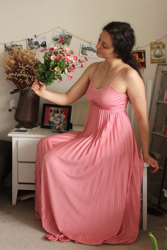 Vintage 1970s Pleated Pink Maxi Dress, Long Summe… - image 8