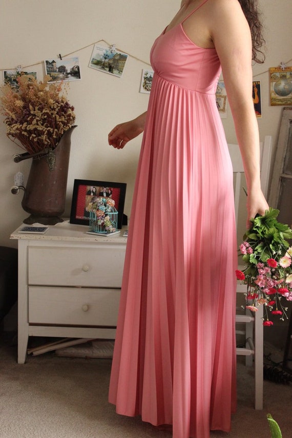 Vintage 1970s Pleated Pink Maxi Dress, Long Summe… - image 3