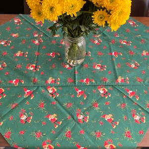 1980/90s German Christmas Gnome Tablecloth OR Table Runner, German Christmas Decor, Gnome Tablecloth, Gnome Table Runner, Santa Gnome