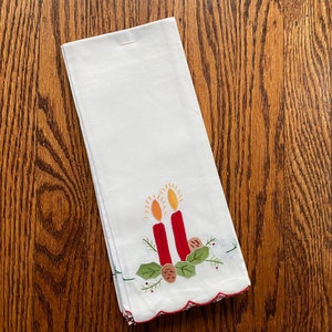 Price Drop! NOS 6 Christmas Candlestick Appliqué Napkins w/ Scalloped Edges, Christmas Napkins, Holiday Napkins, Mid Century Christmas,