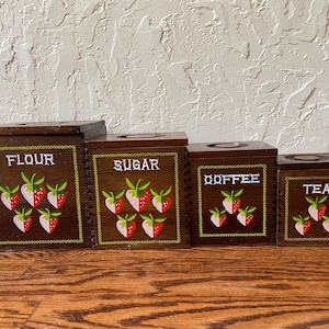 4 Vtg Strawberry Wooden Nesting Canisters, Vintage Storage Containers, Storage Containers with Lids, Kitchen Storage Jars, Strawberry Decor
