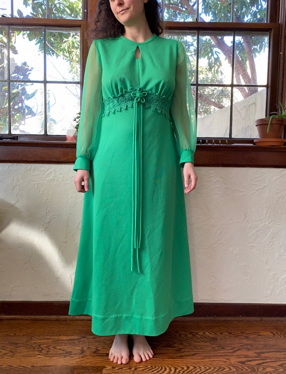 Vintage 1960/70s Long Chiffon Sleeve Kelly Green … - image 1