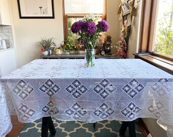 Vintage Diamond-Shape Crochet Tablecloth, Lace Tablecloth, Crochet Tablecloth, Crochet Lace Tablecloth, Victorian Home Decor