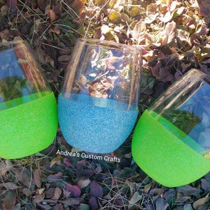 Last Chance! Custom Glitter Dipped, Personalized, Name, Stemless Wine Glass, 20.5 FL oz, Large Wine Glass, Gift for Her, Initial, Birthday