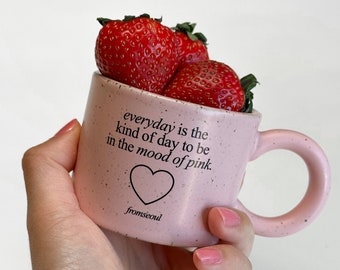 Taza pequeña de cerámica rosa, taza estética rosa