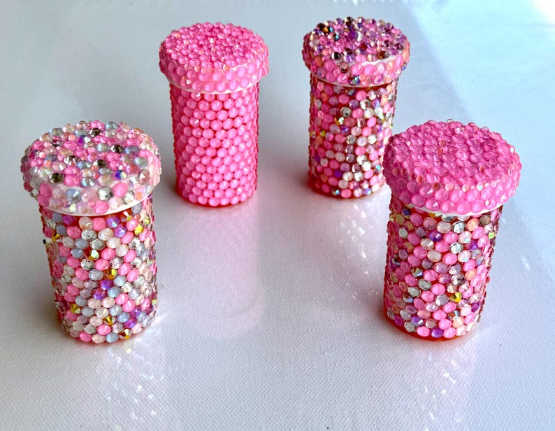 Pillenpotje met strassteentjes: sprankelende opbergdoos, reisaccessoire afbeelding 2