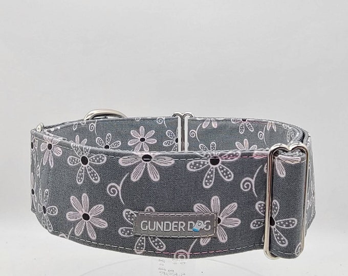 Martingale, Dog Collar, Great Dane, Labrador, Labradoodle, Boxer, Shepherd, Golden Retriever, Goldendoodle, Large Breed ~ Pink Daisies