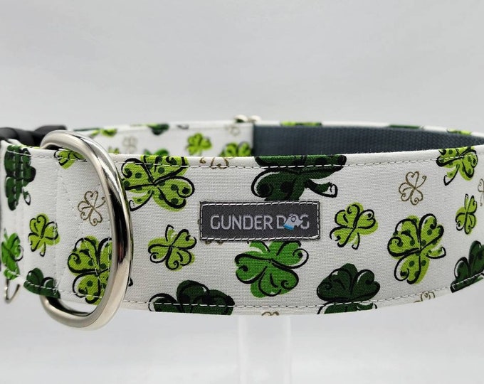 Buckle, Dog Collar, Great Dane, Labrador, Labradoodle, Boxer, Shepherd, Golden Retriever, Goldendoodle, Large Breed ~ Shamrocks