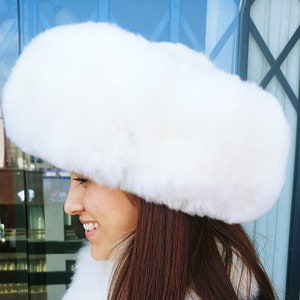NEW Ladies Womens FINE 100% Baby Alpaca White Fur Hat