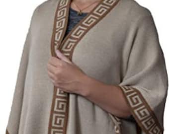 Luxuriöse peruanische klassische ärmellose Alpaka Cape, Wrap Damen Schal, Frauen Cape, Alpaka Poncho Frauen