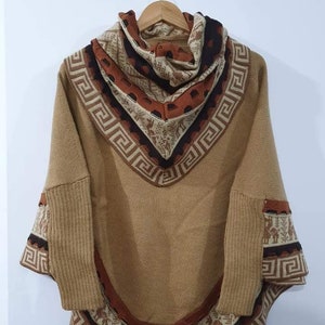 luxurious Women's Superfine Alpaca Wool  Poncho with Sleeves